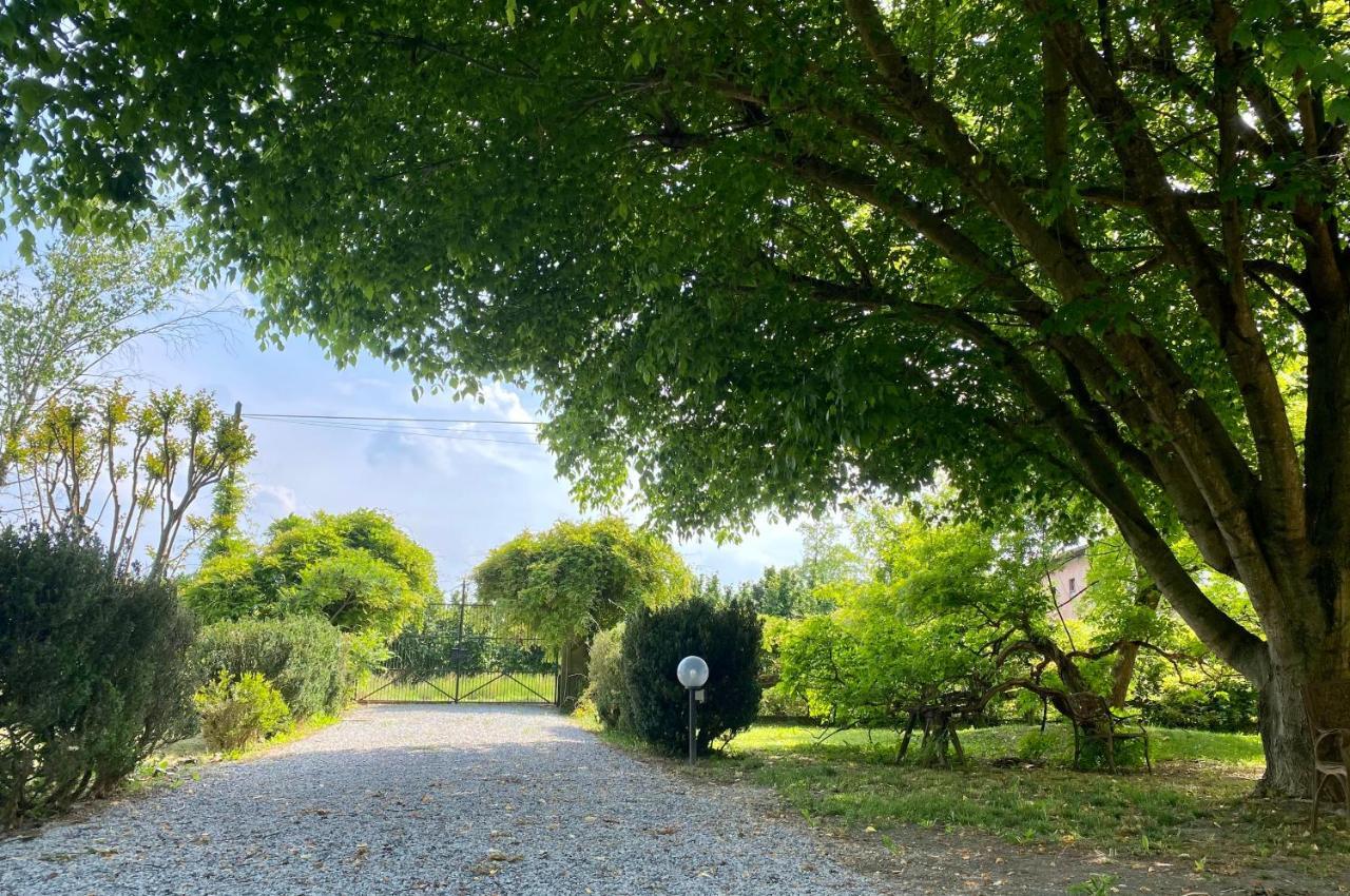 Locanda Del Molino Vecchio Magliano Alfieri Exterior photo